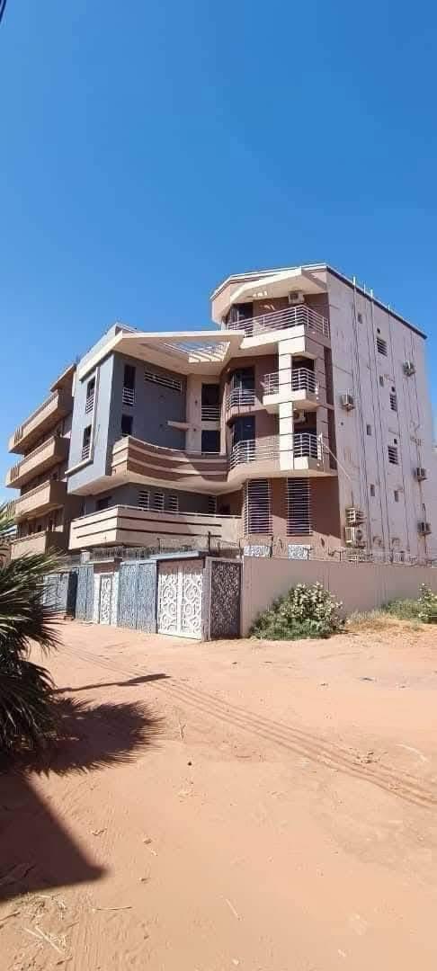 عربات في السودان